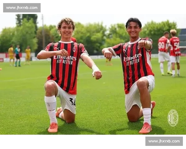 米兰 17 岁中场新星科莫托租借斯佩齐亚 今日体检开启练级之路